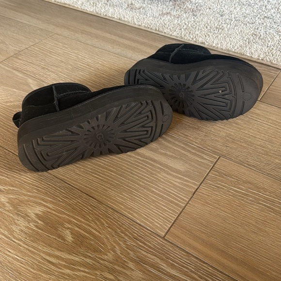 UGG mini platform black - Picture 5 of 5